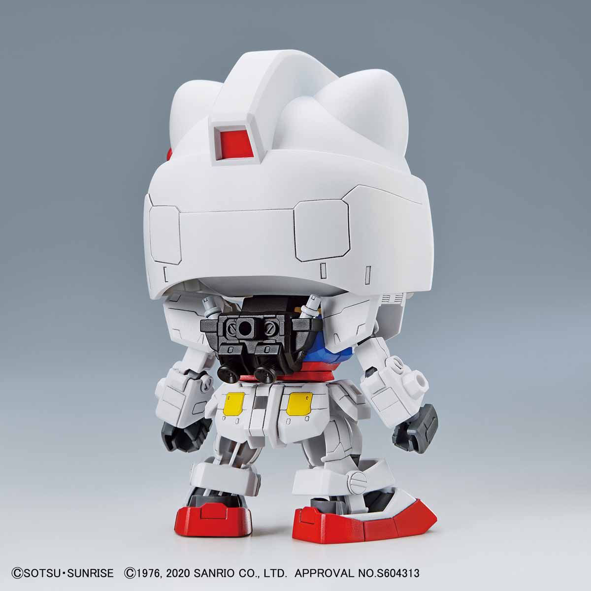 This model kit combines Hello Kitty and RX-78-2 Gundam in SD EX-Standard form, allowing separate or hybrid display options. It includes poseable figures, accessories, and snap-together assembly.
