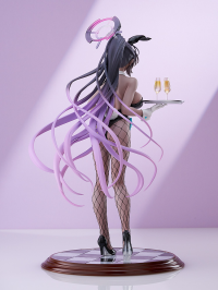 The figure features a slightly embarrassed Karin, who is troubled by the stares she is getting due to her outfit. Her distinct and charming physique and hair have been faithfully recreated in figure form.