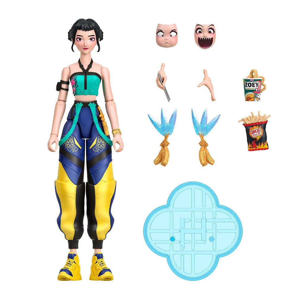 A toy action figure of Zoey from KPOP Demon Hunters shown with multiple accessories and interchangeable parts on a plain white background, including two alternate heads, two hands, two blue hair clips, a light blue four-petal-shaped accessory, and small snack props.