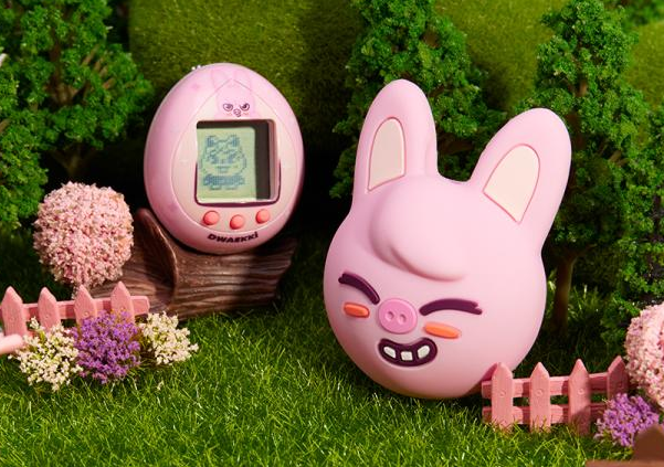 Stray Kids [SKZOO x Tamagotchi] Official MD SKZOO Tamagotchi & Case Set