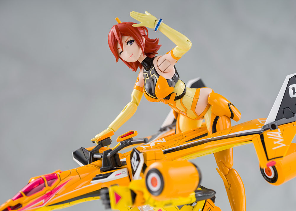 V.F.G. Macross Delta VF-31J Siegfried Kaname Buccaneer Model Kit