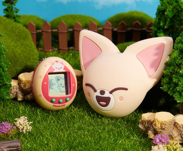 Stray Kids [SKZOO x Tamagotchi] Official MD SKZOO Tamagotchi & Case Set