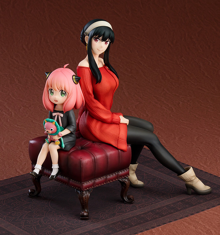 Spy X Family Anya and Yor 1/7 Scale Statue