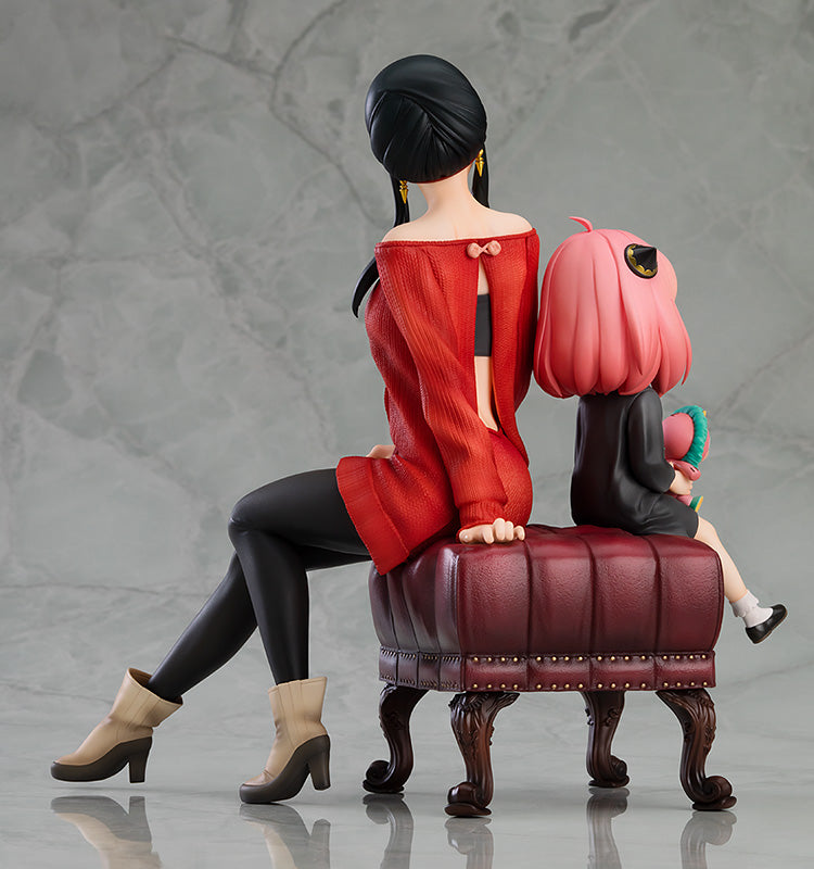Spy X Family Anya and Yor 1/7 Scale Statue