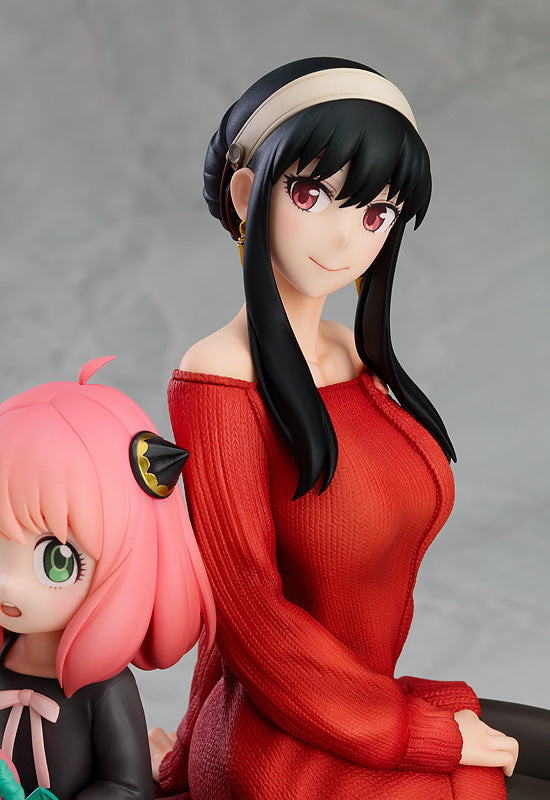 Spy X Family Anya and Yor 1/7 Scale Statue