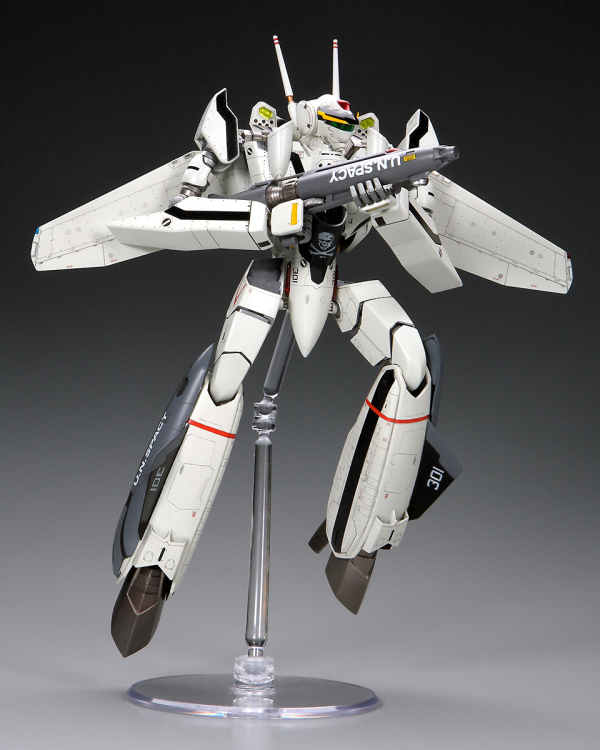 Macross Zero [20] VF-0A/S Battroid Macross Zero 1/72 Scale Model Kit